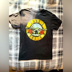 Small Guns N Roses Tee Shirt